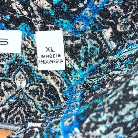 Pretty Blouse - Picture 4 of 5